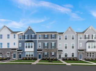 Wexford with Finished Basement Plan, Blackstone Townhomes, Oakdale, PA 15071