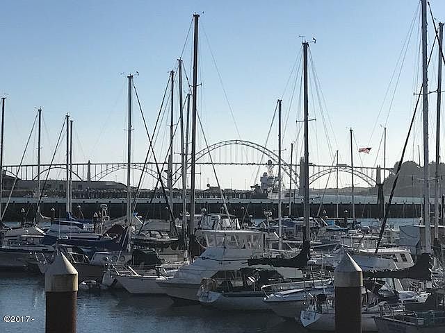 1st image of SE Bay Blvd