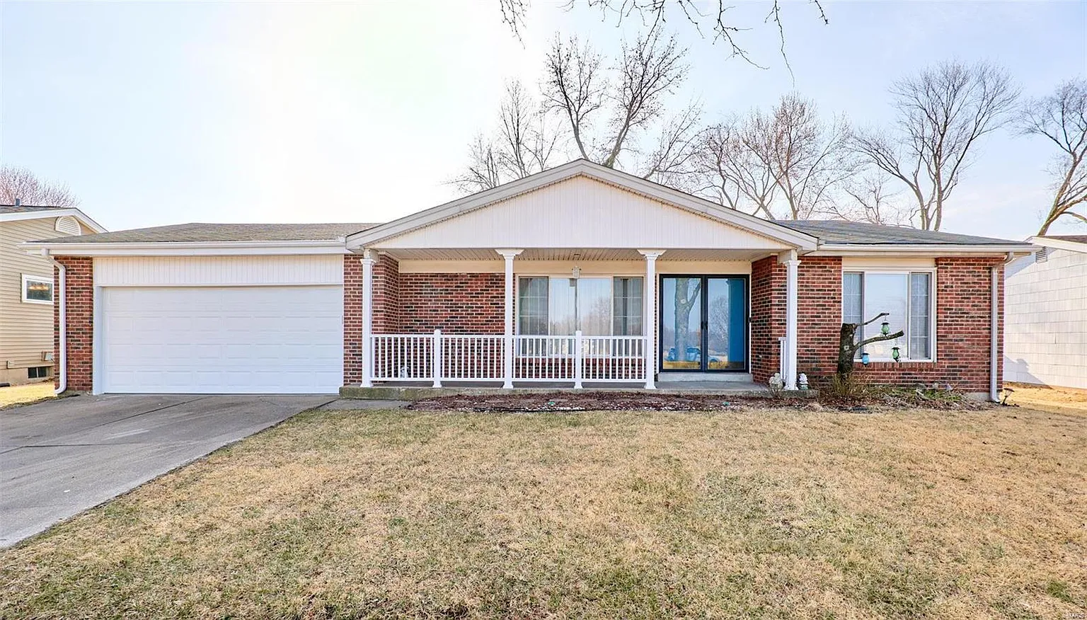 3956 Del Lago Dr photo 1