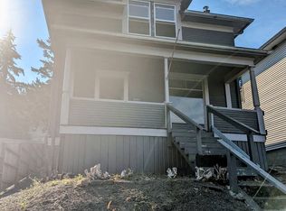 706 N Garden St, Bellingham, WA 98225