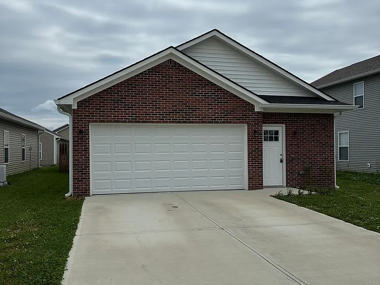 1431 Wigwam Ln — Photo 1
