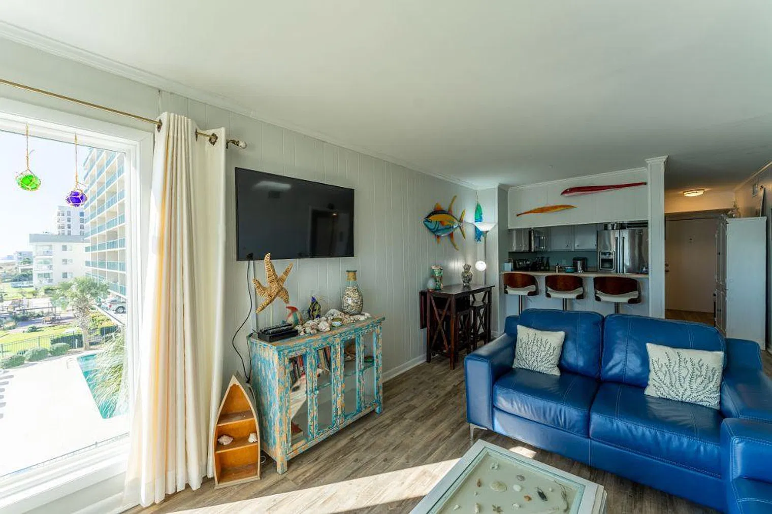 2 bed, 2.0 bath, 882 sqft, $3,435 — Photo 4