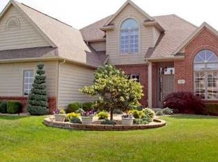 7227 Wood Creek Ln, Maumee, OH 43537