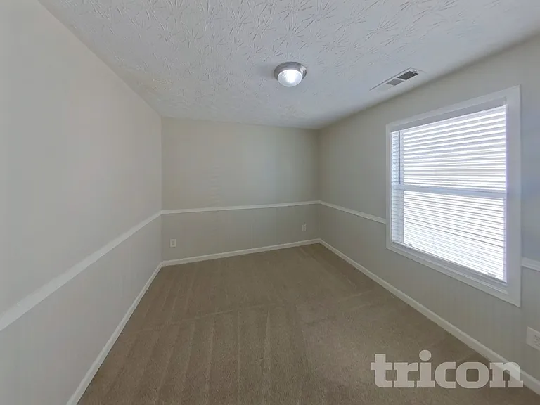 305 Little Creek Rd — Photo 12