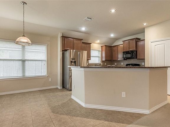 5th image of 3716 Millers Creek Ln