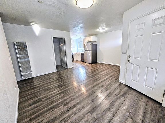 2nd image of 2420 Bissell Ave