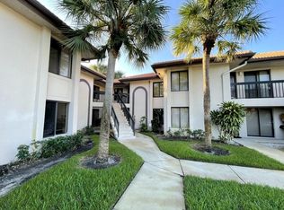 350 Club Cir APT 107, Boca Raton, FL 33487