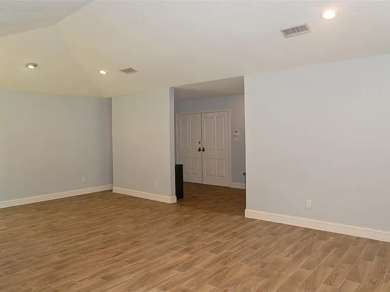 5254 N Braeswood Blvd — Photo 11