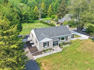 287 Booth Hill Rd, Trumbull, CT 06611