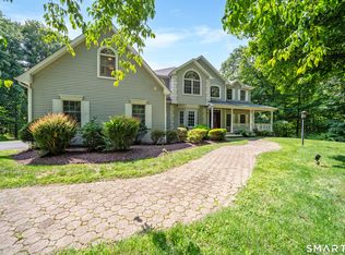282 Laurelwood Ln, Southbury, CT 06488