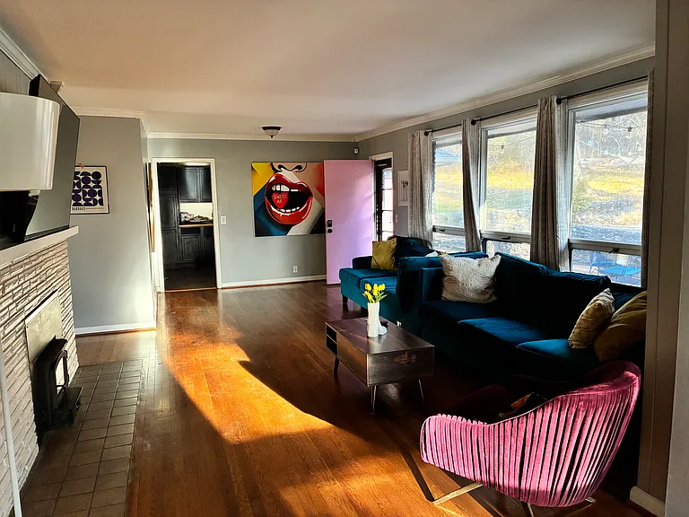 213 Peeler Trl — Photo 1