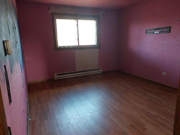 5th image of 5824 S Archer Ave #C2