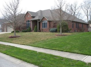 1668 Belleflower Ct, Avon, IN