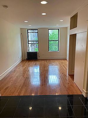 1st image of 946 Columbus Ave APT 4A