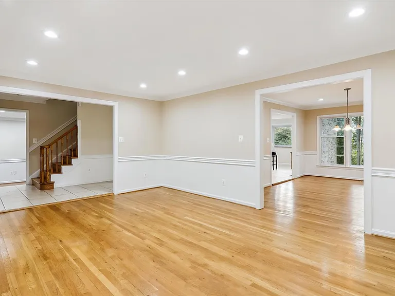 9309 Langford Ct — Photo 22