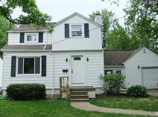 33850 Roberts Rd, Eastlake, OH 44095