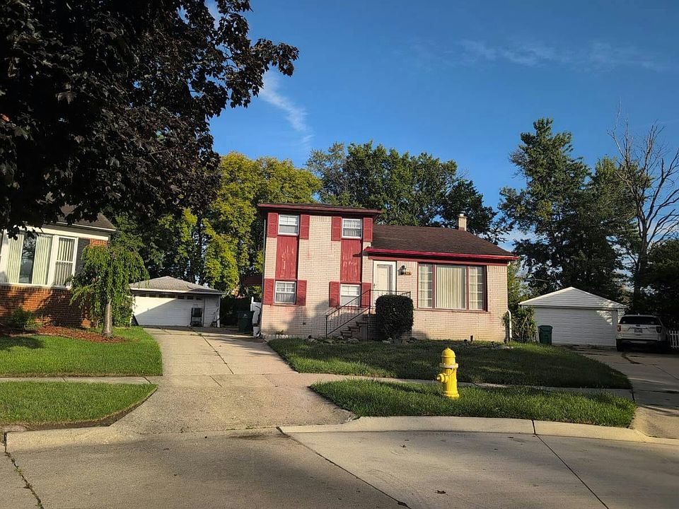 1st image of 22473 Melrose Ct