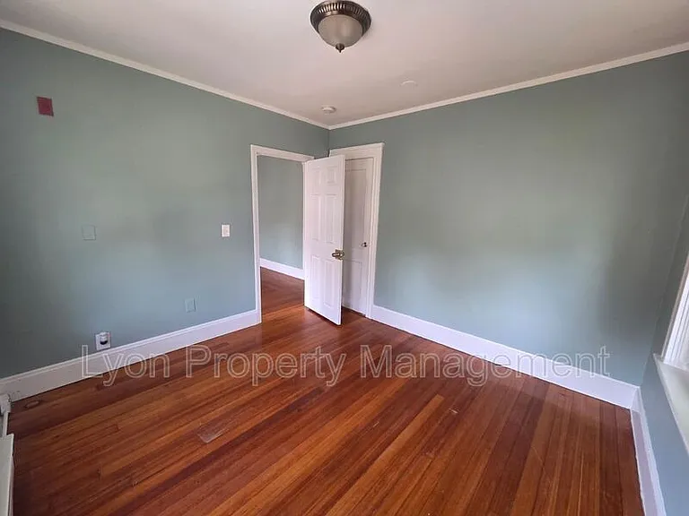 88 Garfield Ave #6 — Photo 6