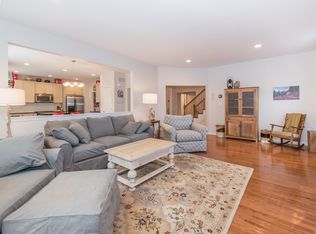 20 Ardsley Ct, Denville, NJ 07834