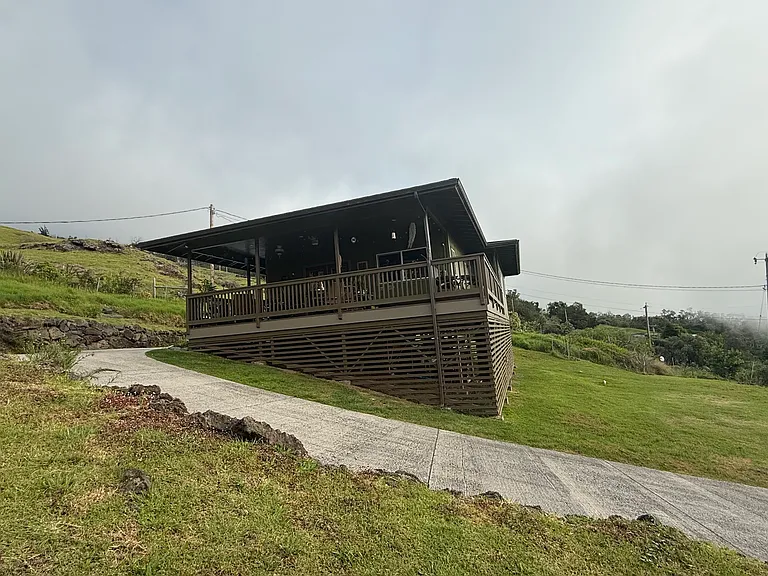 1132 Middle Rd — Photo 5