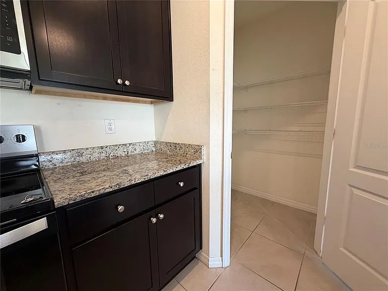 4657 Bernard Blvd — Photo 31