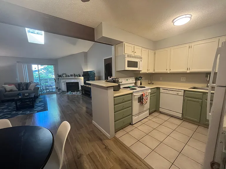 3314 S Ammons St #204 — Photo 5