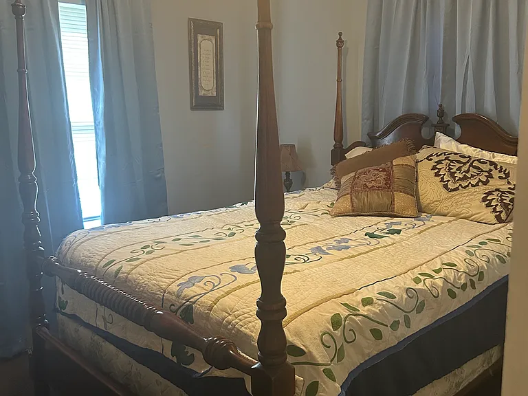 7 Moore Bird Ln — Photo 2