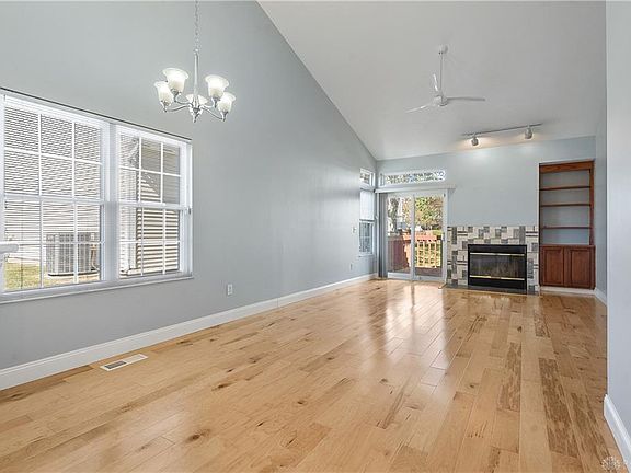 5th image of 6880 Cedar Cove Dr