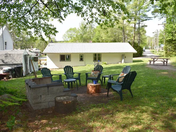 139 Balsam Ave, Caroga Lake, NY 12032