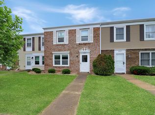 3605 N Sandia Dr, Peoria, IL 61604