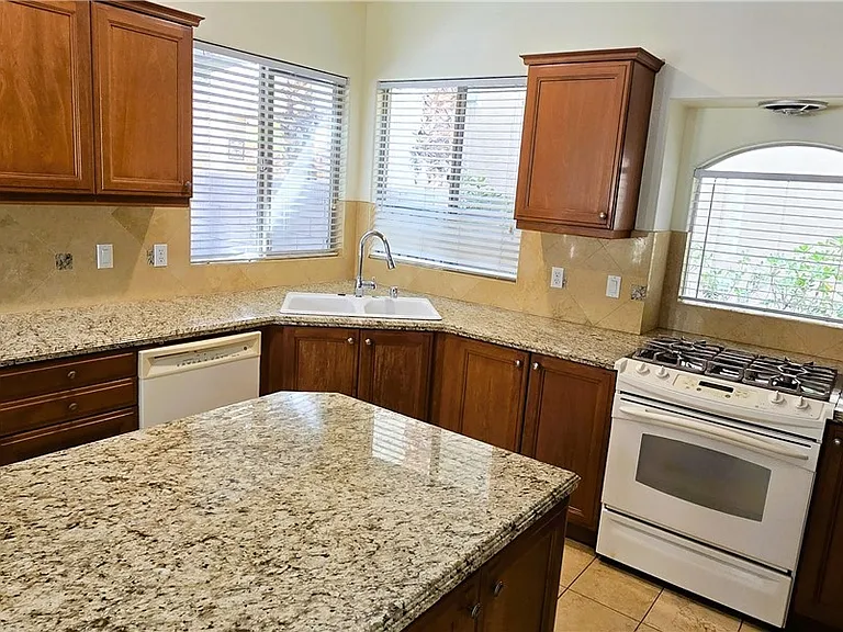 141 Sandy Bunker Ln — Photo 17