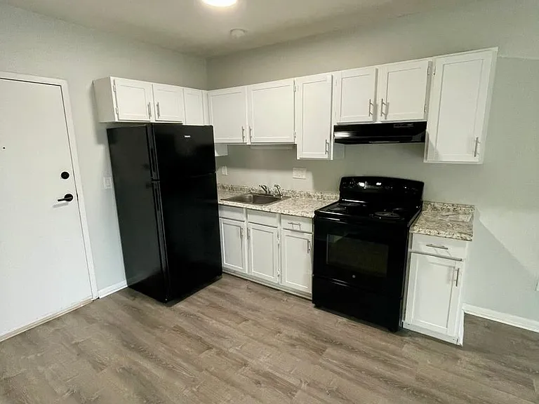 Villa Square LLC — Photo 33