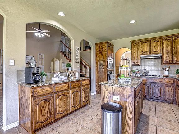 3rd image of 11940 Summerwind Dr