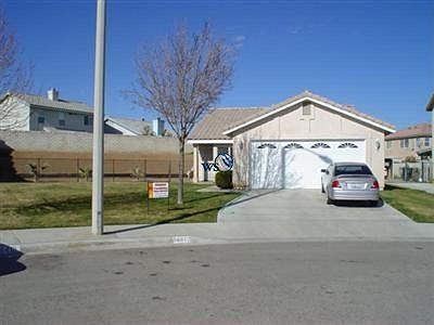 3rd image of 14402 Windmill Cir