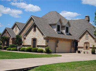 2208 Builder Rd, Crowley, TX 76036