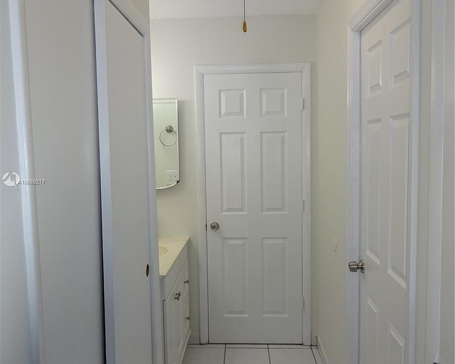 1st image of 1614 West Ave APT 603