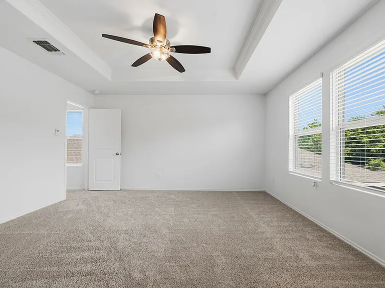333 La Dera Dr — Photo 9