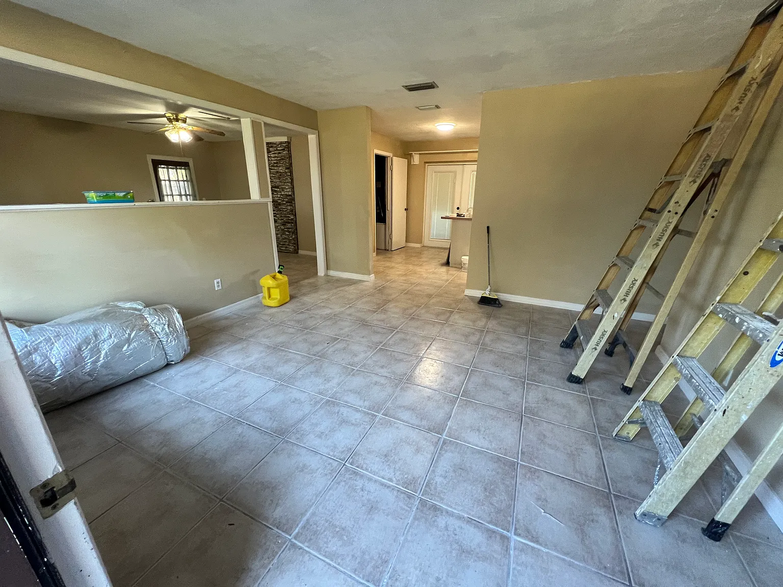 3 bed, 1456 sqft, $1,600 — Photo 4