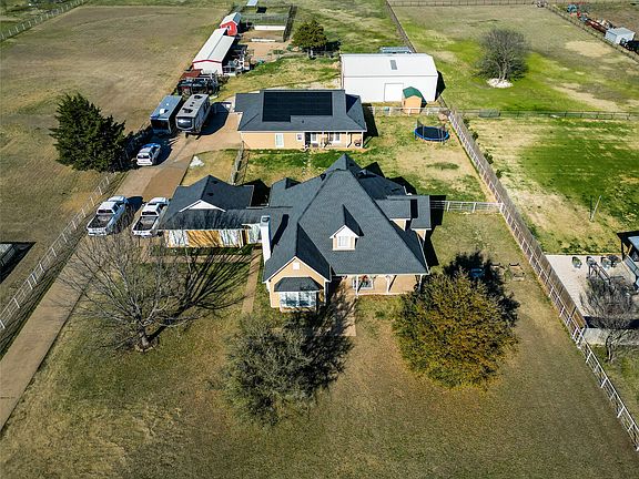 2nd image of 2211 McAlpin Rd
