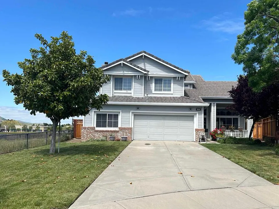 501 Black Oak Ct