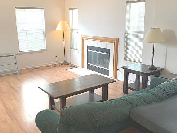 3rd image of 1263 Orleans Dr