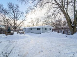 514 Cutler Hill Rd, Welch, MN 55089