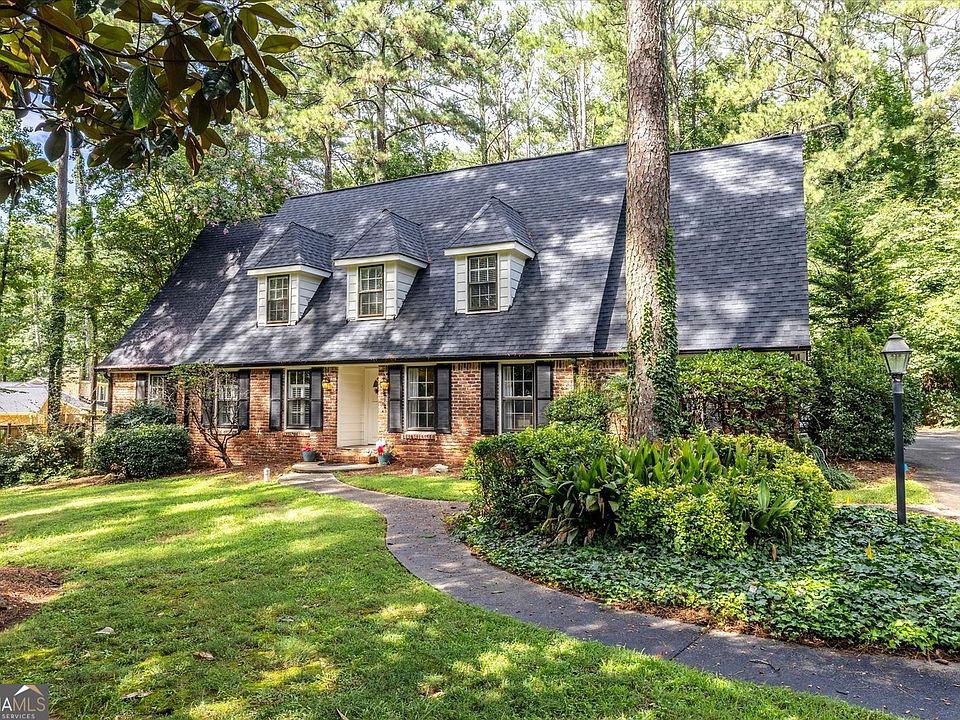 1st image of 2267 Oxbow Cir