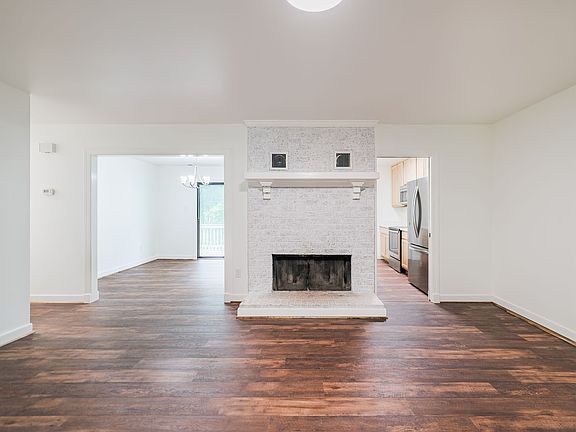 5th image of 1703 Choate Pl