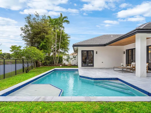 2800 Twin Oaks Way, Wellington, FL 33414