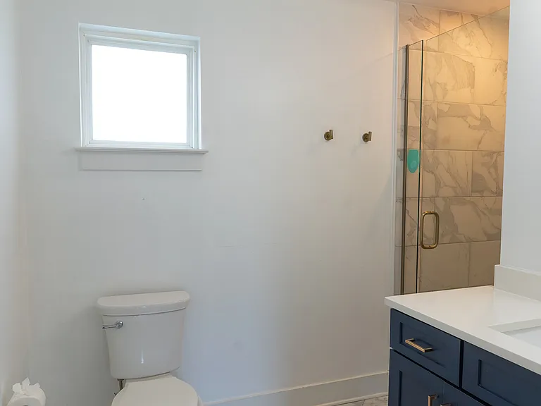 110 Duke St — Photo 24