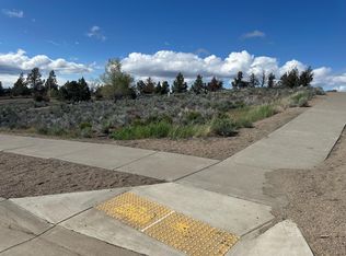 2200 SE Clover Ln #6, Madras, OR 97741