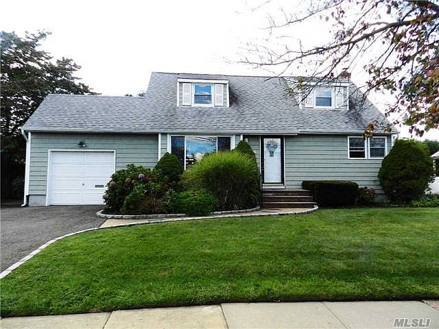 1st image of 34 Westwood Rd S