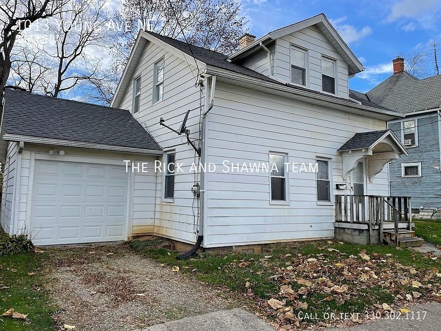 1st image of 1013 Young Ave NE