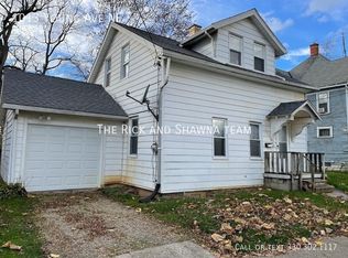 1013 Young Ave NE, Canton, OH 44705